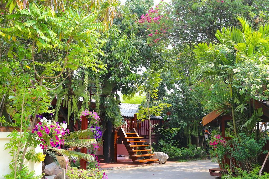 Oriental Siam Resort - Sha Extra Plus Certified Chiang Mai Habitación foto